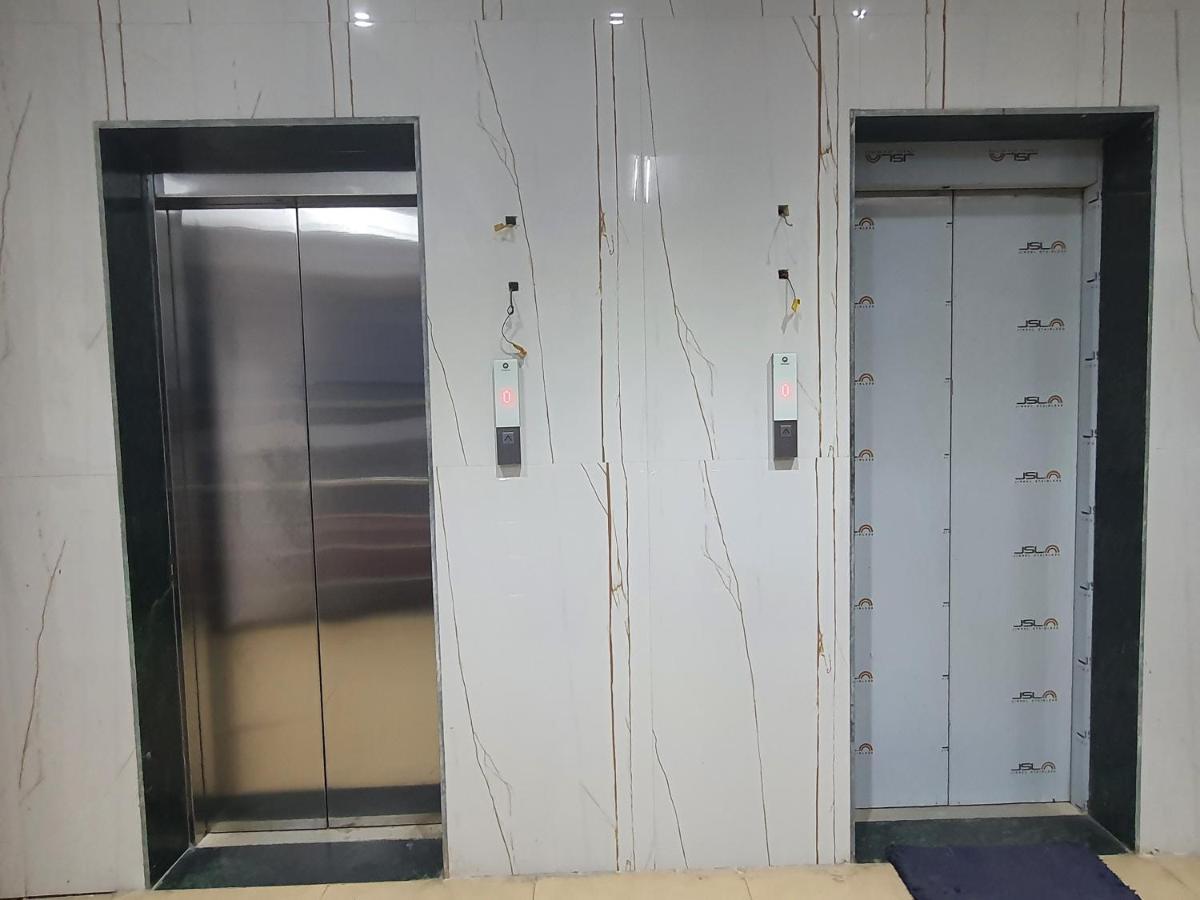 Osi Apartments Khar West Bombay Exterior foto
